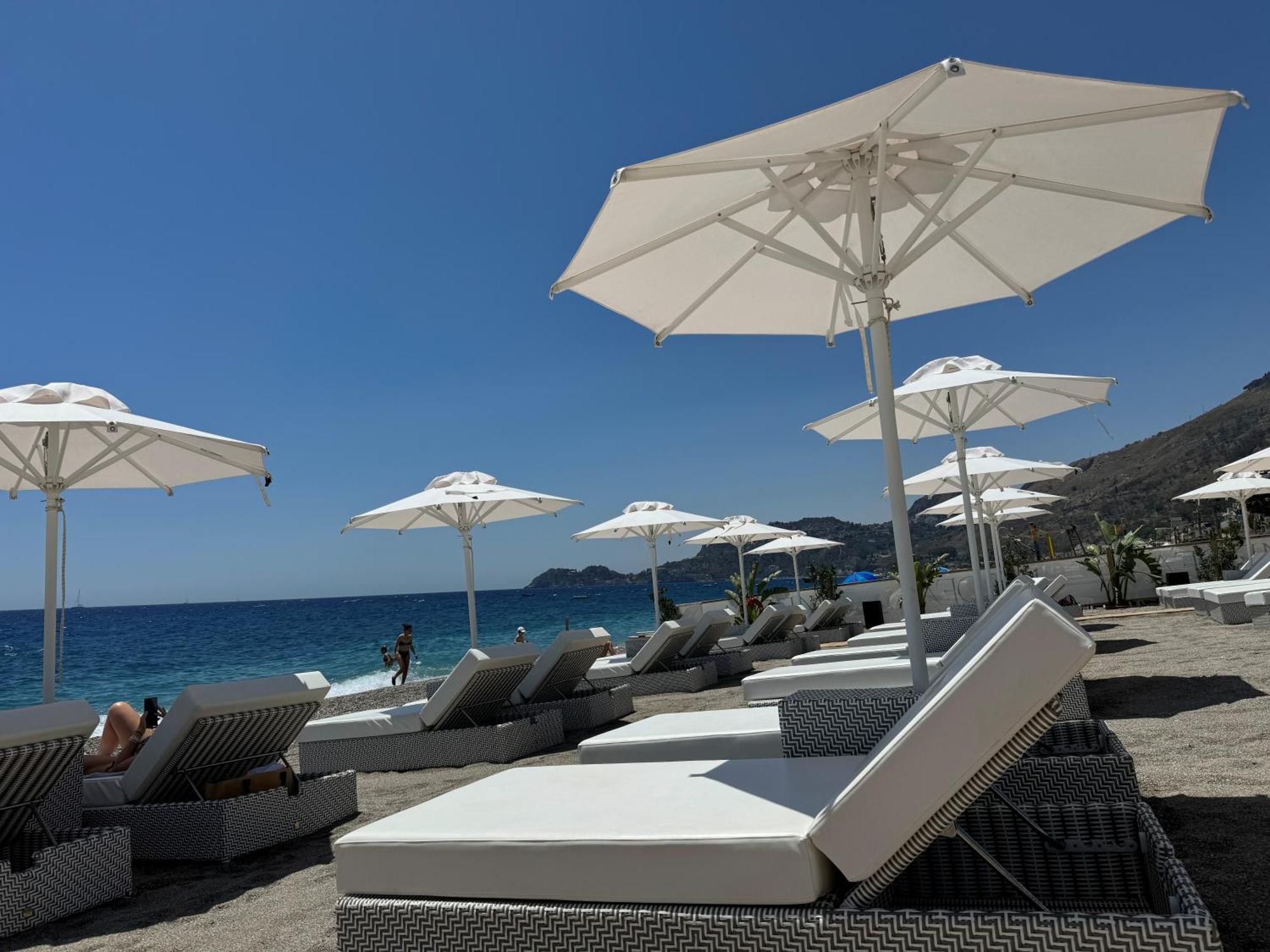 Beach Penthouse Marisol 2Floors, Central Letojanni Exterior foto